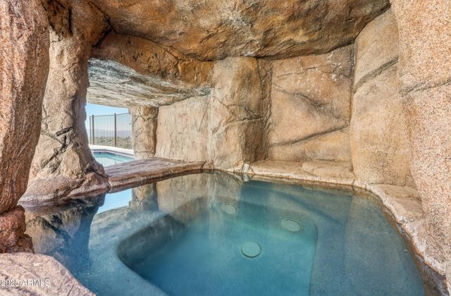 16648 N BOULDER Drive, Fountain Hills, AZ 85268