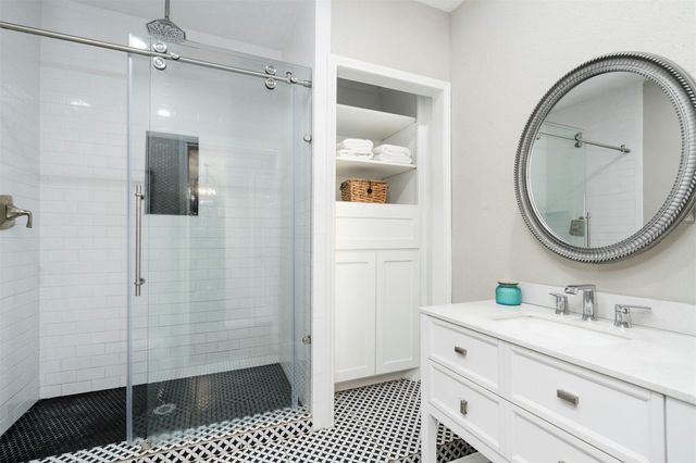 5022 Lindsay Street, Houston, TX 77023