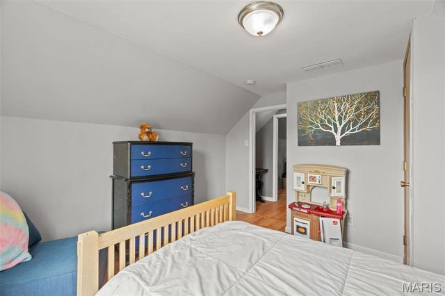 10015 Baron Drive, St Louis, MO 63136