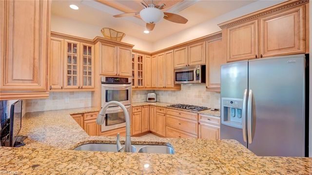7350 Green Acre LN, Fort Myers, FL 33912