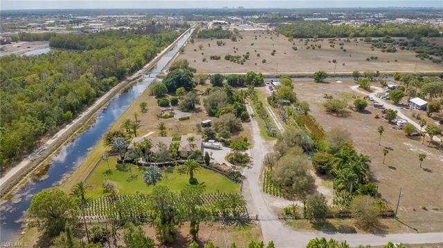 7350 Green Acre LN, Fort Myers, FL 33912