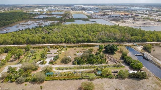 7350 Green Acre LN, Fort Myers, FL 33912