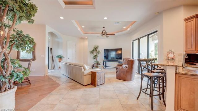 7350 Green Acre LN, Fort Myers, FL 33912