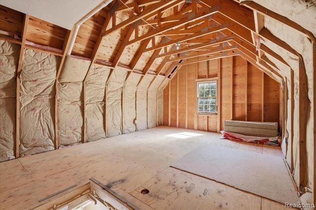 5685 Crescent Road, Waterford, MI 48327