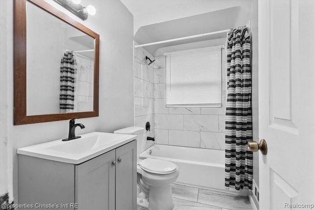 20220 Glastonbury Road, Detroit, MI 48219