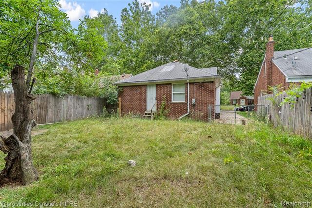 20220 Glastonbury Road, Detroit, MI 48219