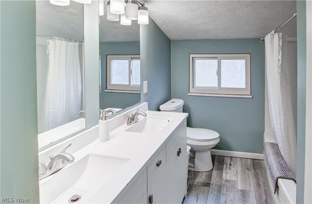 7256 Markal Drive, Middleburg Heights, OH 44130