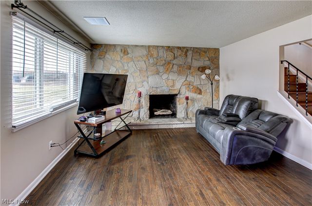 7256 Markal Drive, Middleburg Heights, OH 44130