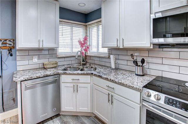 7256 Markal Drive, Middleburg Heights, OH 44130