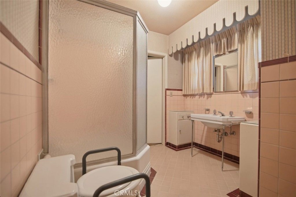 Image 10 of property listing at 202 W Norman Avenue, Arcadia, CA 91007