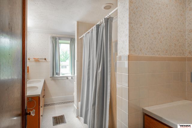 4242 South Street, Lincoln, NE 68506