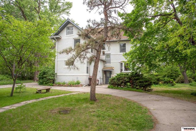 4242 South Street, Lincoln, NE 68506