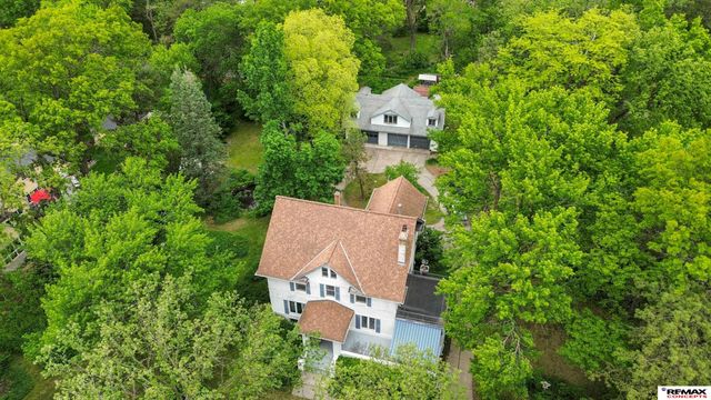 4242 South Street, Lincoln, NE 68506
