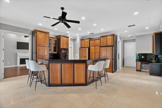 9704 Ravenswood Road, Granbury, TX 76049