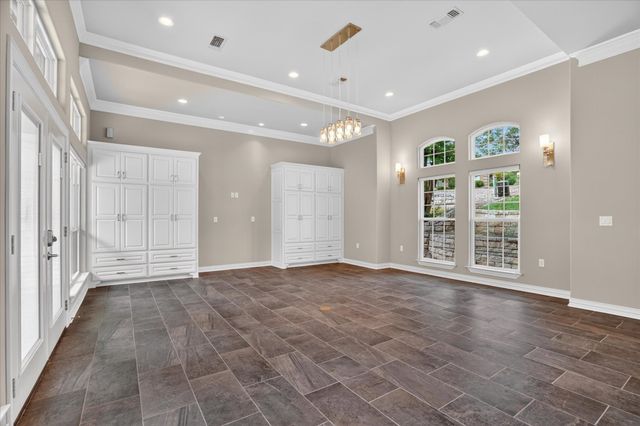9704 Ravenswood Road, Granbury, TX 76049