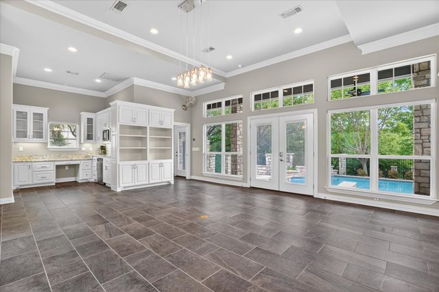 9704 Ravenswood Road, Granbury, TX 76049