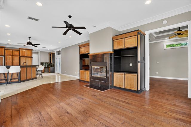 9704 Ravenswood Road, Granbury, TX 76049