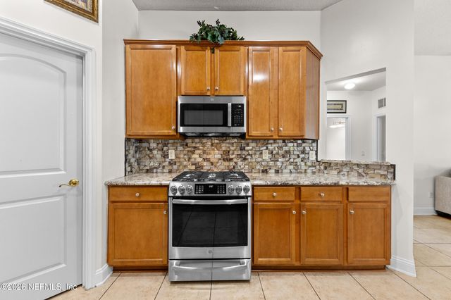 6045 ALDERFER SPRINGS Drive, Jacksonville, FL 32258