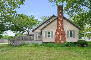 2211 Morton Avenue, St. Joseph City, MI 49085