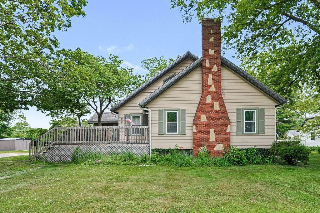 2211 Morton Avenue, St. Joseph City, MI 49085