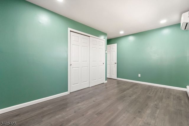 12 Hobart Trl, Hopatcong Boro, NJ 07843