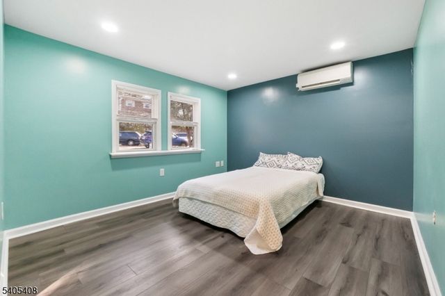 12 Hobart Trl, Hopatcong Boro, NJ 07843