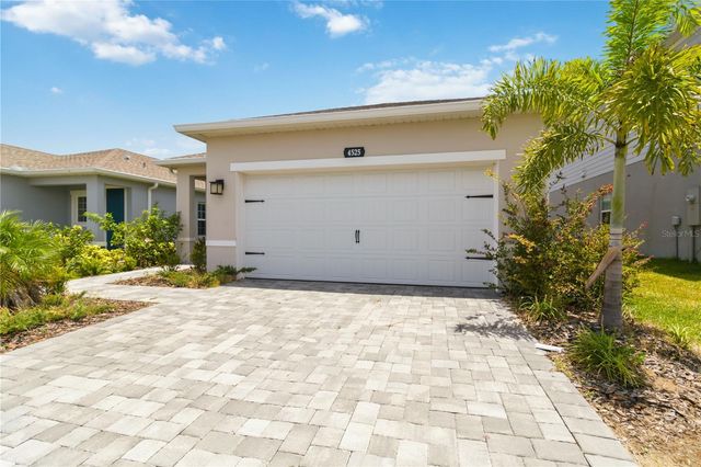 4525 PIPPIN LANE, Lakewood Ranch, FL 34211