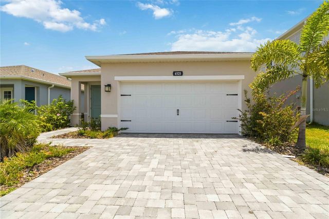 4525 PIPPIN LANE, Lakewood Ranch, FL 34211