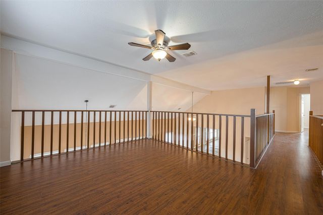 703 Turtle Creek Drive, Missouri City, TX 77489