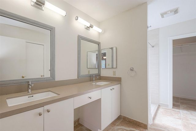 703 Turtle Creek Drive, Missouri City, TX 77489