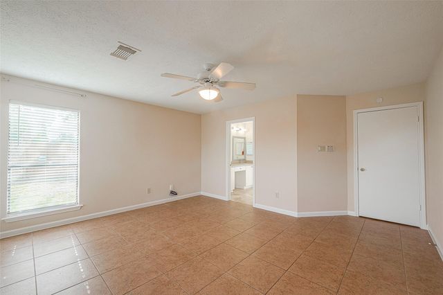 703 Turtle Creek Drive, Missouri City, TX 77489