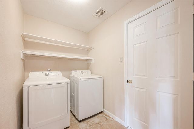 703 Turtle Creek Drive, Missouri City, TX 77489