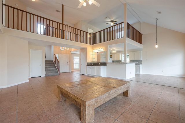 703 Turtle Creek Drive, Missouri City, TX 77489