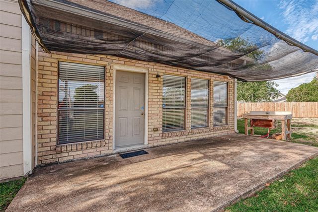 703 Turtle Creek Drive, Missouri City, TX 77489