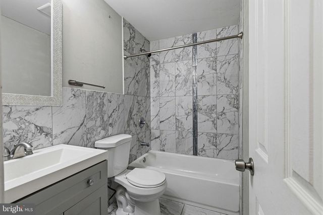 5520 N 7TH ST, Philadelphia, PA 19120