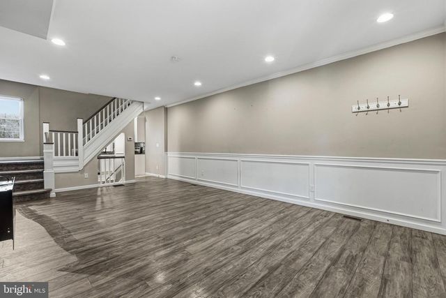 5520 N 7TH ST, Philadelphia, PA 19120