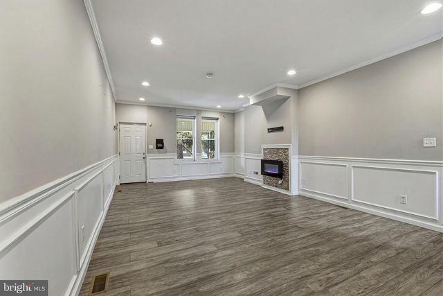 5520 N 7TH ST, Philadelphia, PA 19120