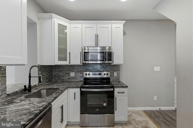 5520 N 7TH ST, Philadelphia, PA 19120