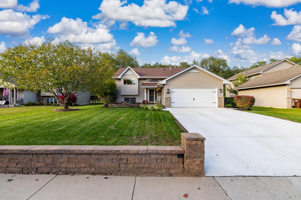 1115 Ridge Street, Jordan, MN 55352 — exterior
