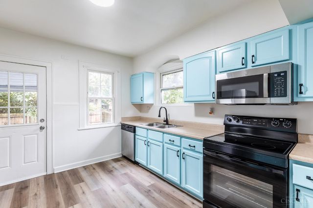 1943 Garden Lane, Cincinnati, OH 45237
