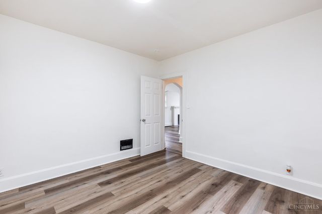 1943 Garden Lane, Cincinnati, OH 45237
