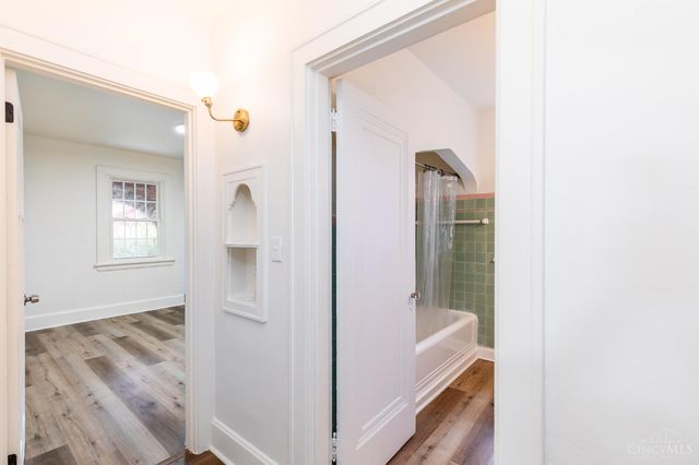 1943 Garden Lane, Cincinnati, OH 45237