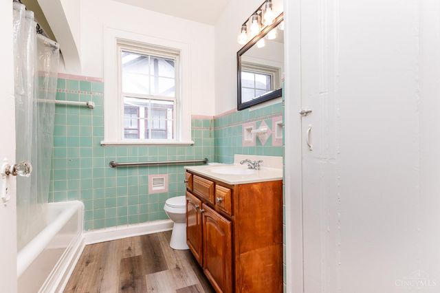1943 Garden Lane, Cincinnati, OH 45237