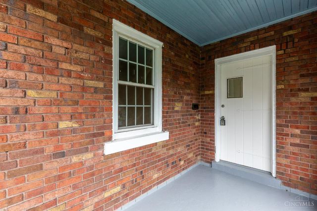 1943 Garden Lane, Cincinnati, OH 45237