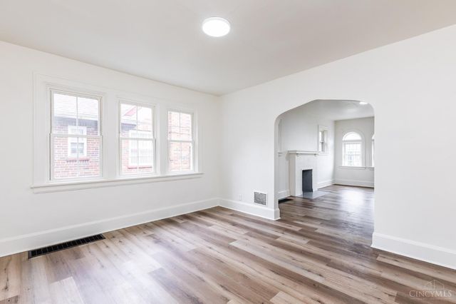 1943 Garden Lane, Cincinnati, OH 45237