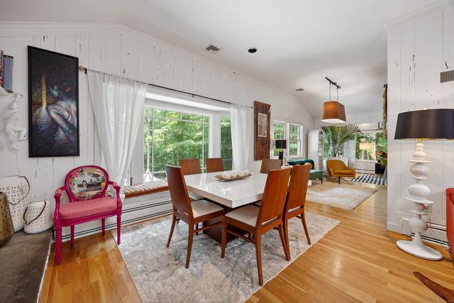 109 Northrop Road, Woodbridge, CT 06525