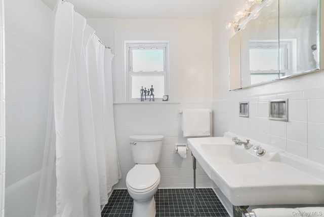 137 Longview Avenue, White Plains, NY 10605