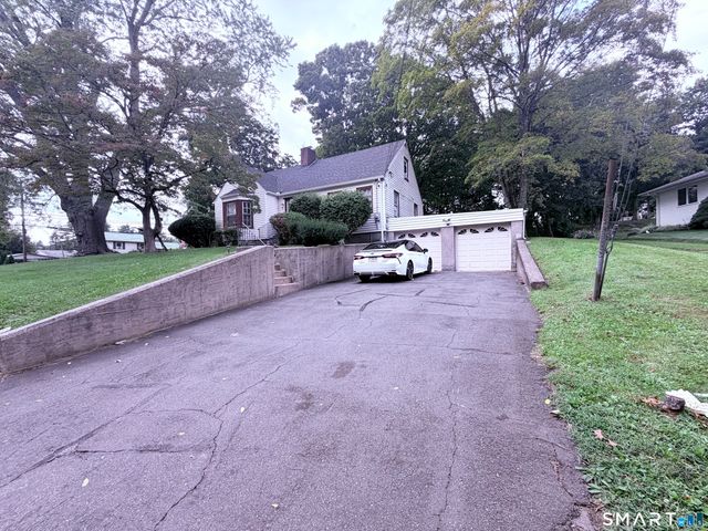 6 Paradise Avenue, Hamden, CT 06514