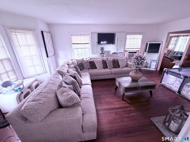 6 Paradise Avenue, Hamden, CT 06514