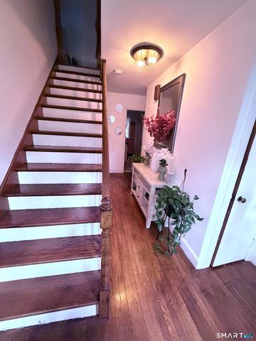 6 Paradise Avenue, Hamden, CT 06514